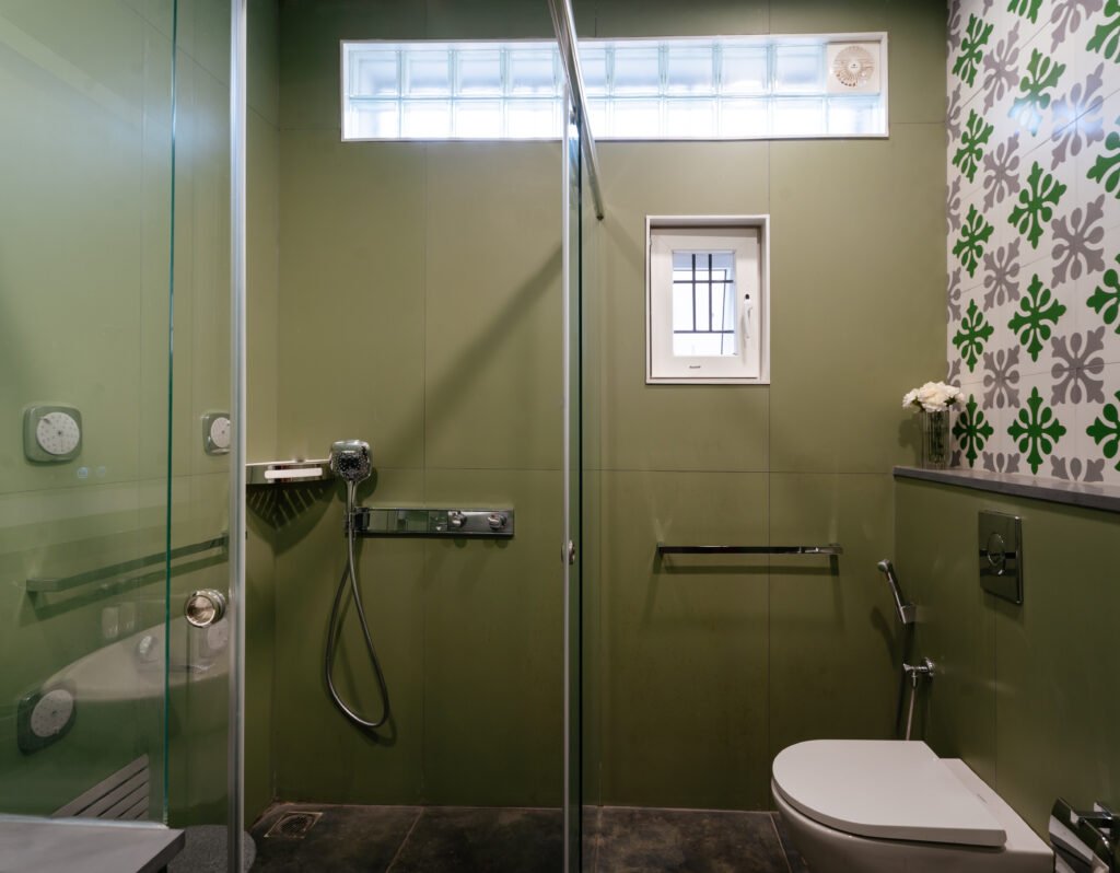 50-Year-Old Bangalore Home Renovated into IGBC-Certified Smart Residence
By Architect Yoshita Sriram – S