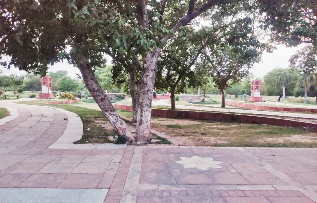 Dr. Ram Manohar Lohia Park