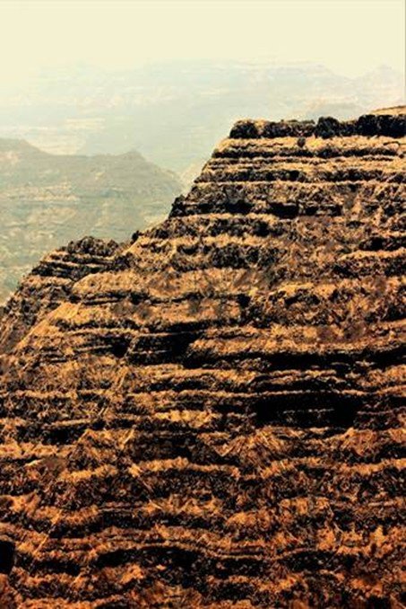 00 Deccan Traps at Panchgani and Mahabaleshwar
