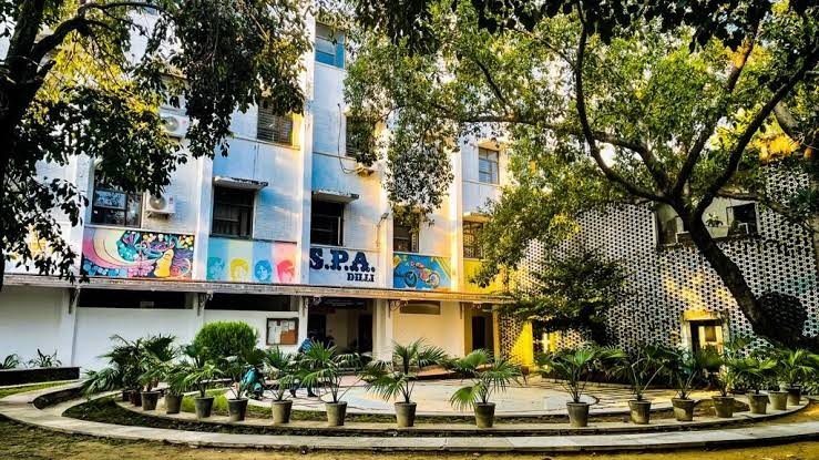 Main entrance of the School of Planning and Architecture, ITO Campus, Delhi.
