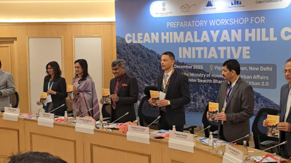 Senior officials and partners launch knowledge publications during the preparatory workshop for the Clean Himalayan and Hill Cities Initiative at Vigyan Bhawan, New Delhi.