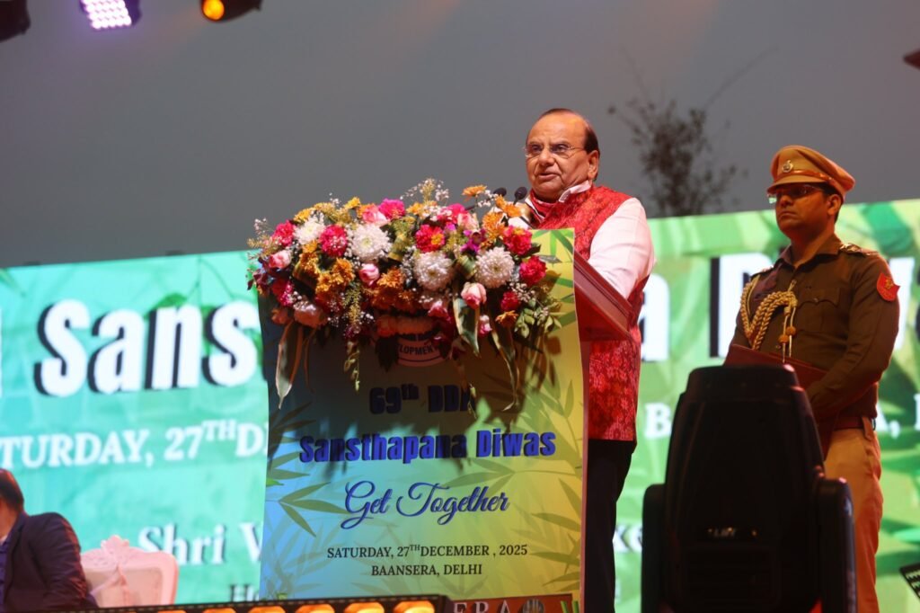Lieutenant Governor Vinai Kumar Saxena addressing the gathering at the 69th DDA Foundation Day event in Delhi