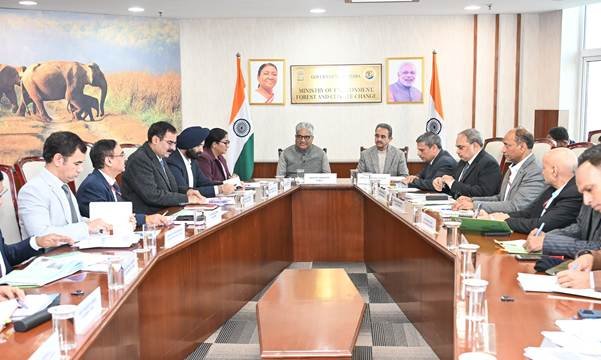Union Environment Minister Reviews Delhi Air Pollution Action Plan; Stresses Long-Term NCR-Wide Strategy