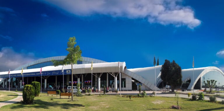 Cabinet Approves ₹1,677 Crore Expansion of Civil Enclave at Srinagar International Airport