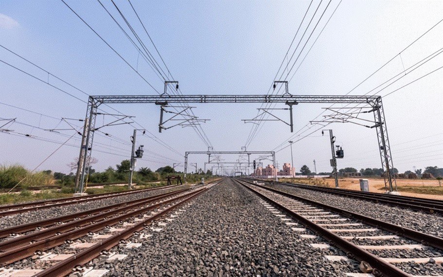Indian Railways Sanctions 100 Projects Worth ₹1.53 Lakh Crore to Boost Connectivity and Economic Growth