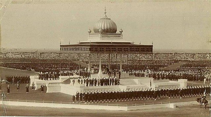Historic Delhi Durbar gathering during the British imperial era in Delhi