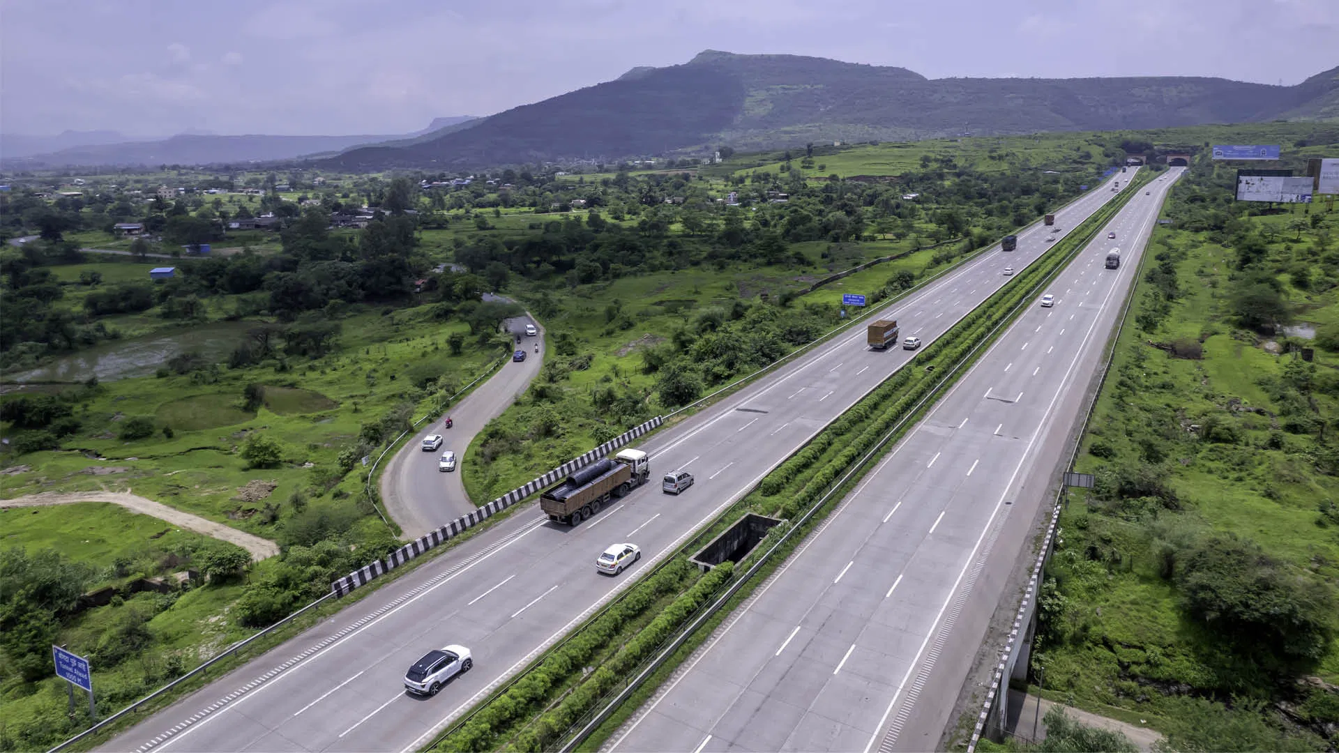 1,692 km of National Highways Set for Monetisation in FY27
