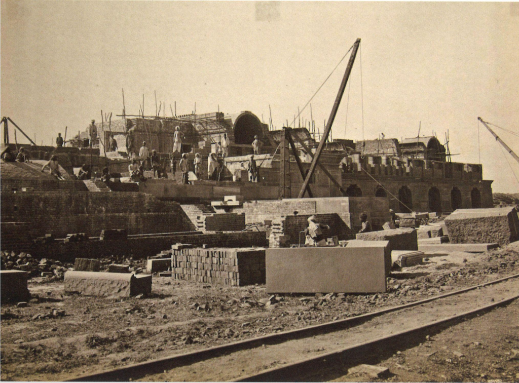 Construction work underway at Rashtrapati Bhavan during the early 20th century