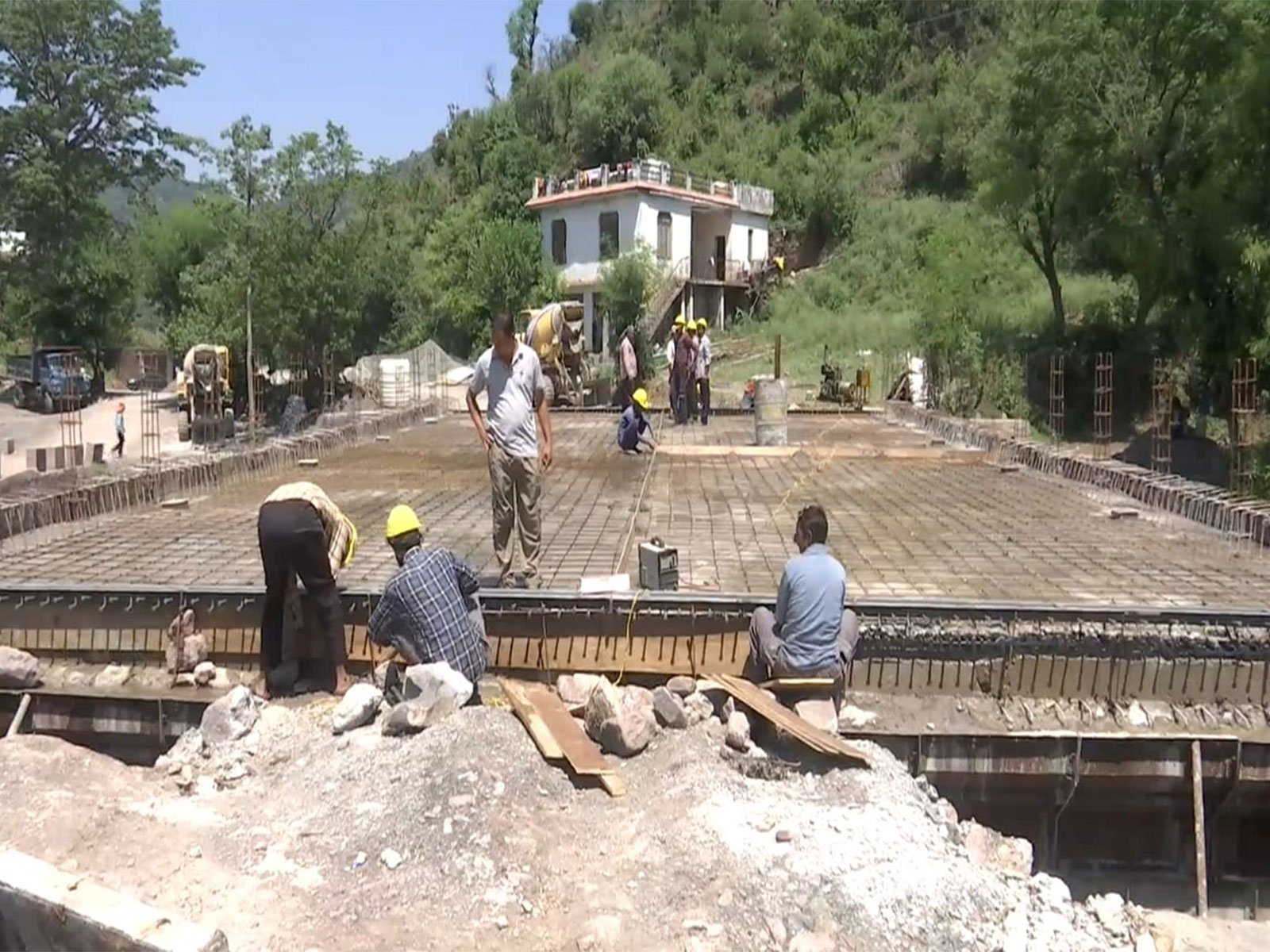 BRO Completes Key Bridge on Rajouri–Reasi Highway, Enhancing Connectivity and Tourism in Jammu & Kashmir