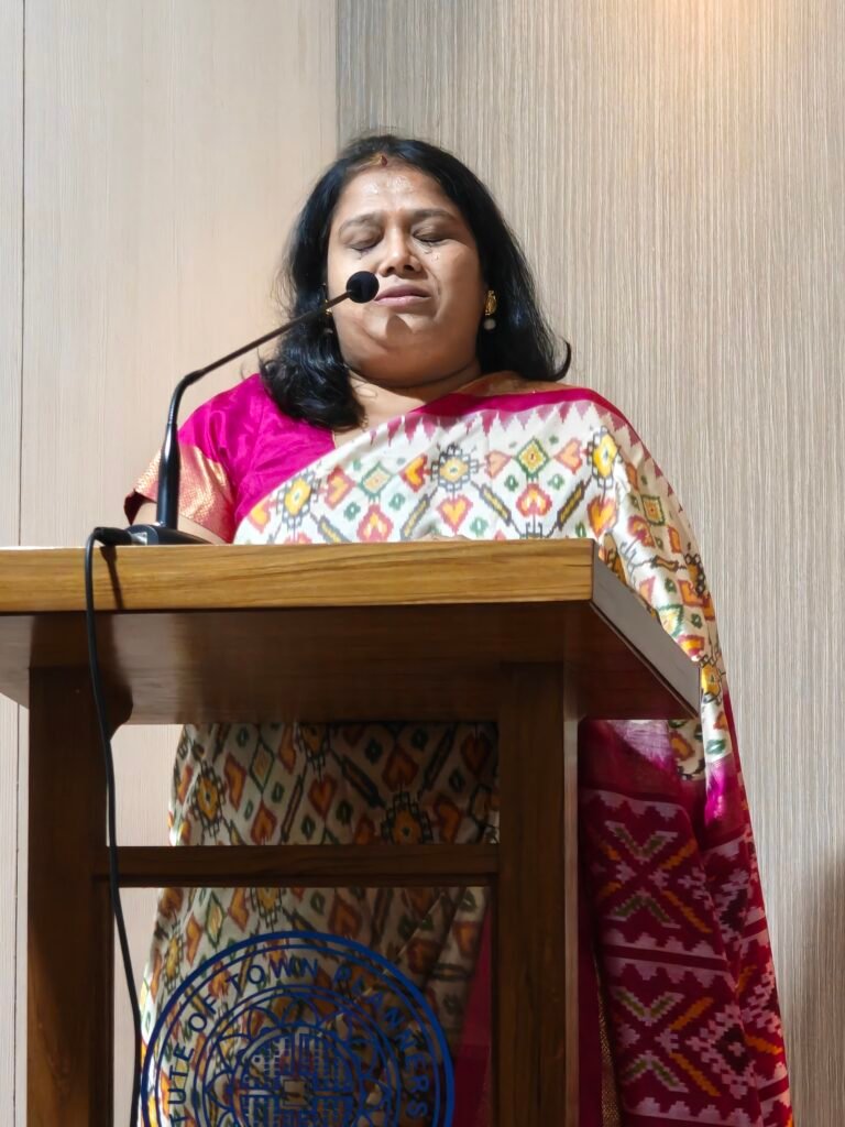 Kavita Aggarwal speaking on private sector participation in urban development at the Samnvay Workshop.