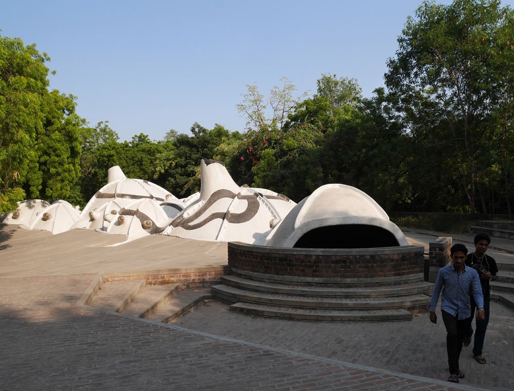 Amdavad ni Gufa designed by architect B.V. Doshi in Ahmedabad.