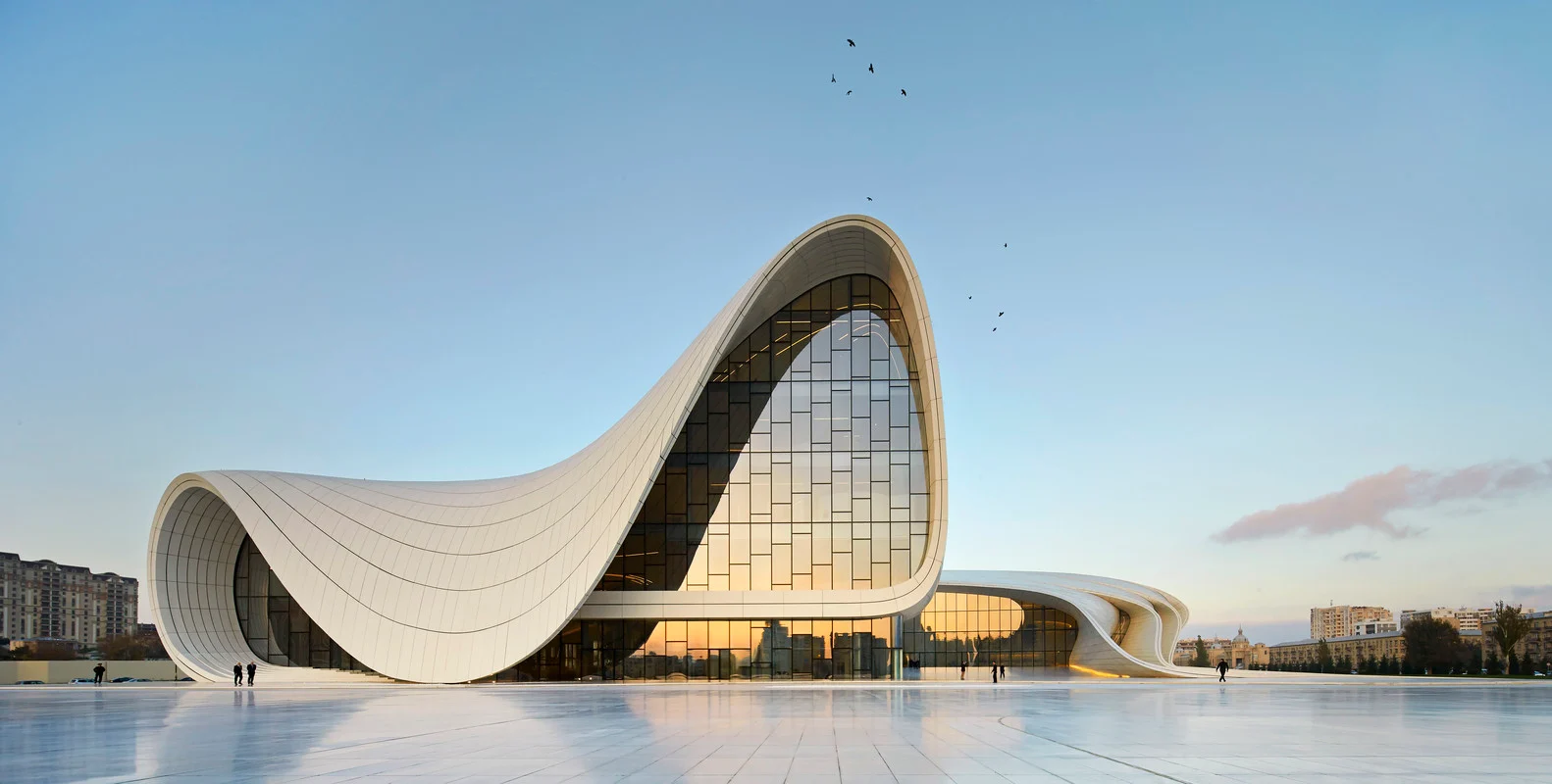 Heydar Aliyev Center: The Fluid Landmark That Redefined Contemporary Architecture