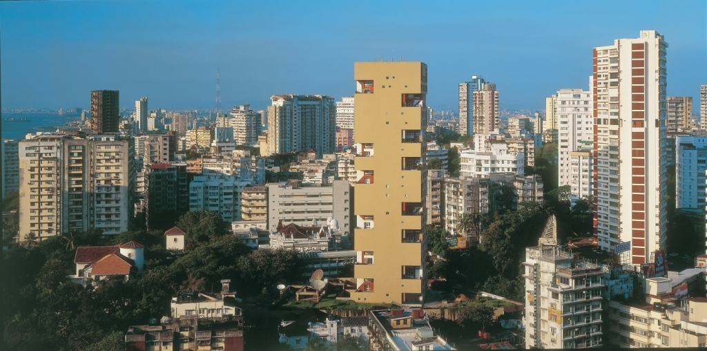 Kanchanjunga Apartments in Mumbai designed by Charles Correa featuring double-height terraces and climate-responsive high-rise architecture.