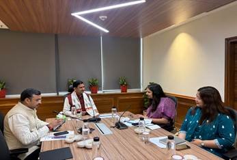 Tokhan Sahu reviewing Gurugram Metro, AMRUT 2.0 and CITIIS 2.0 projects