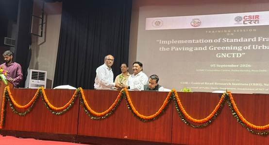 CSIR-CRRI Conducts Specialized Training for PWD Delhi Engineers on CAQM Framework for Urban Roads