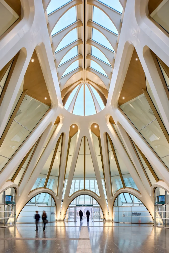 Natural light entering the interior of Gare de Mons through its glazed roof